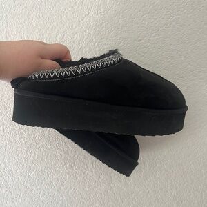 Black Platform Slippers